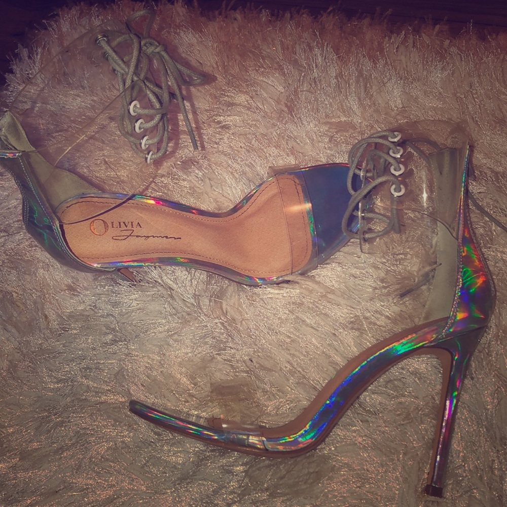 Gray heels